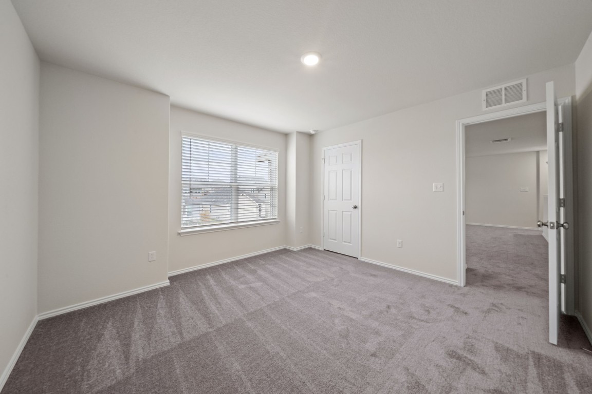 355 Tree Nut Loop , Buda, TX, 78610 | 7749831 | Realty Texas LLC