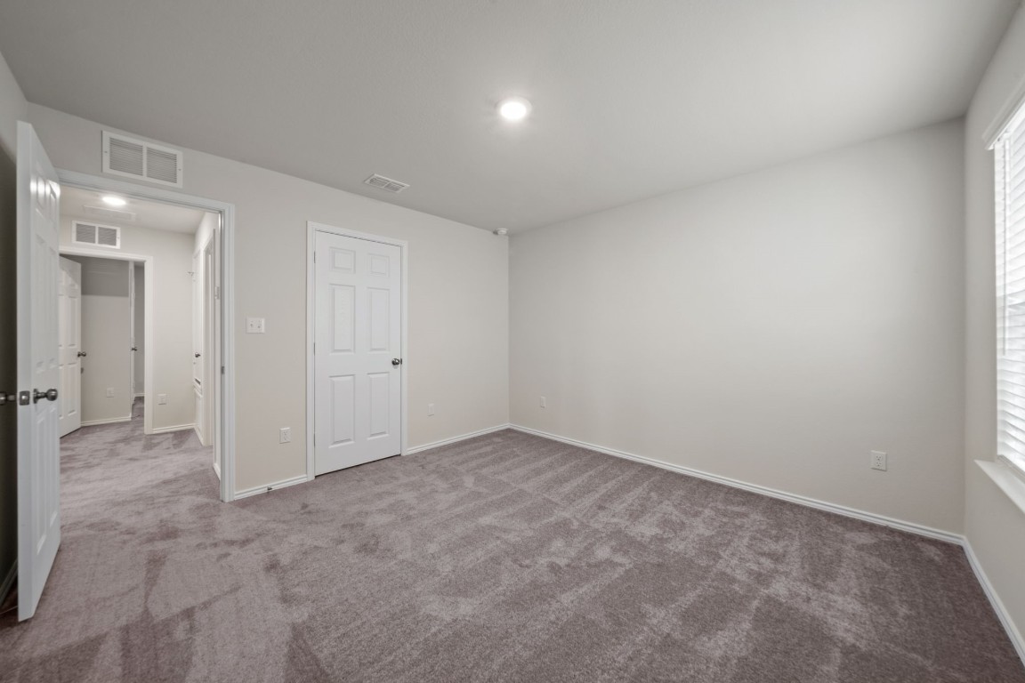 355 Tree Nut Loop , Buda, TX, 78610 | 7749831 | Realty Texas LLC