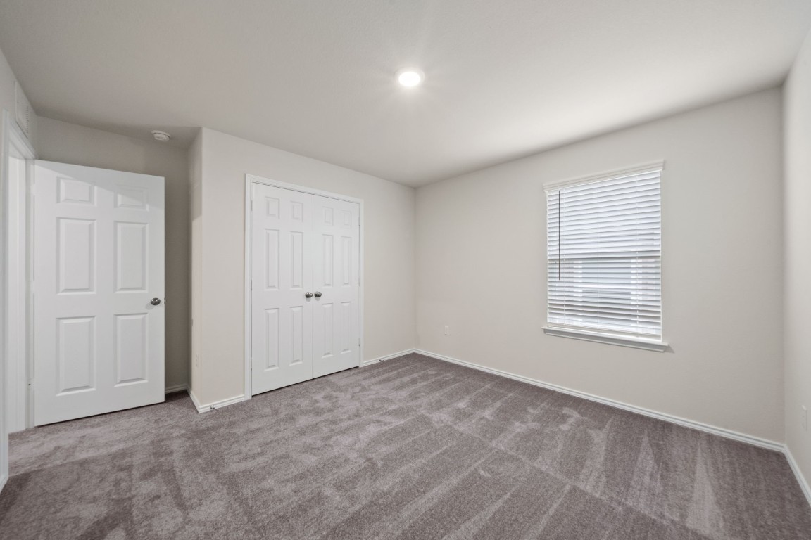 355 Tree Nut Loop , Buda, TX, 78610 | 7749831 | Realty Texas LLC