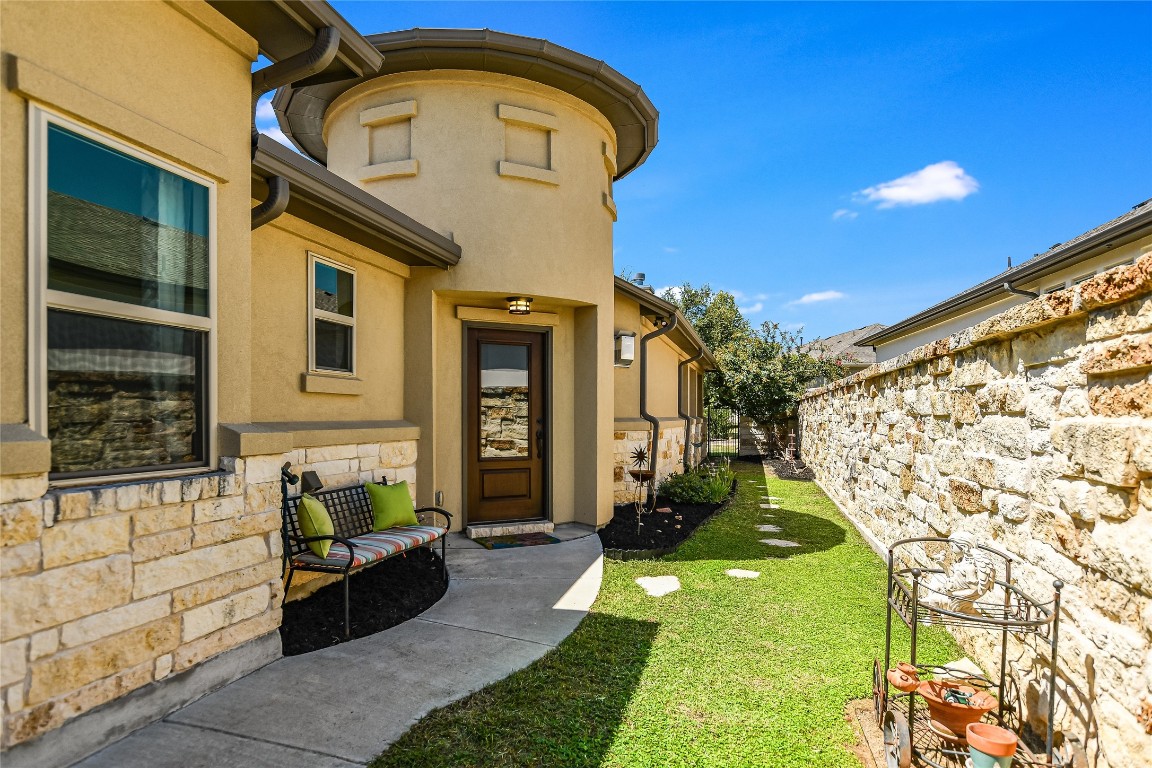 305 Clubhouse Drive , Georgetown, TX, 78628 | 6926820 | Realty Texas LLC
