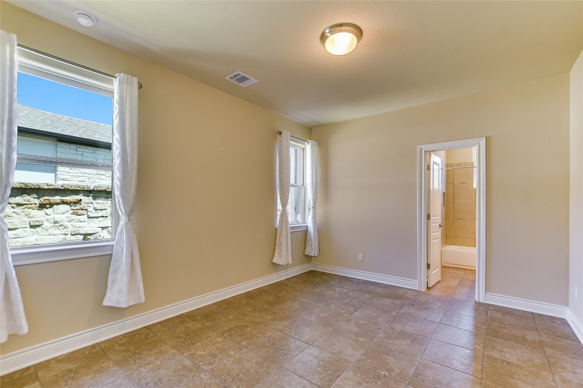 305 Clubhouse Drive , Georgetown, TX, 78628 | 6926820 | Realty Texas LLC