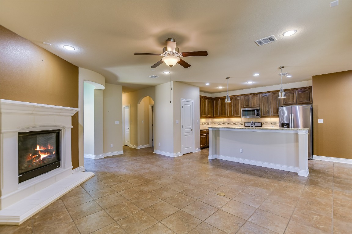 305 Clubhouse Drive , Georgetown, TX, 78628 | 6926820 | Realty Texas LLC