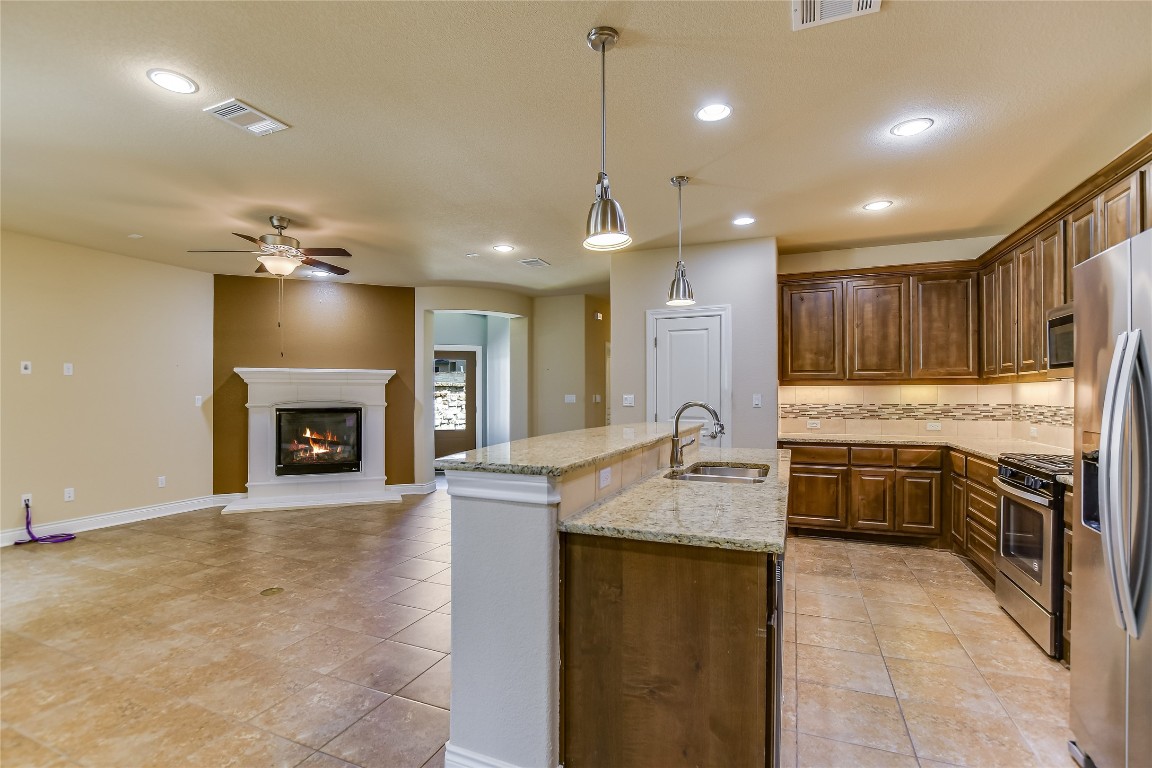 305 Clubhouse Drive , Georgetown, TX, 78628 | 6926820 | Realty Texas LLC