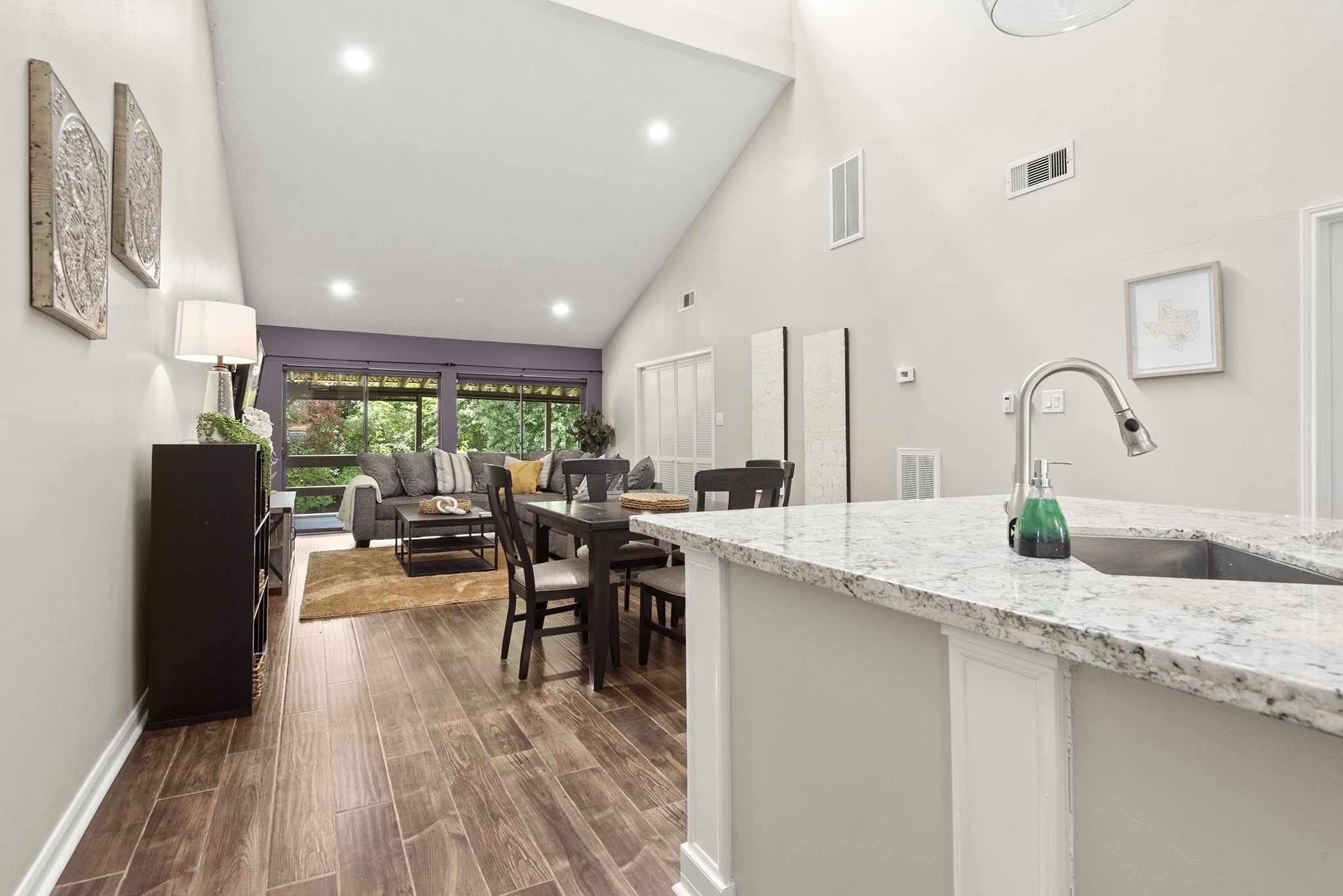 154 April Point Drive N , Conroe, TX, 77356 | 10134746 | Realty Texas LLC