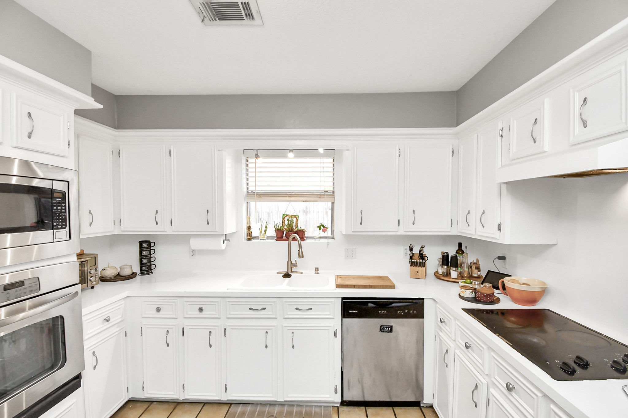 5123 Green Springs Drive , Houston, TX, 77066 | 3417600 | Realty Texas LLC