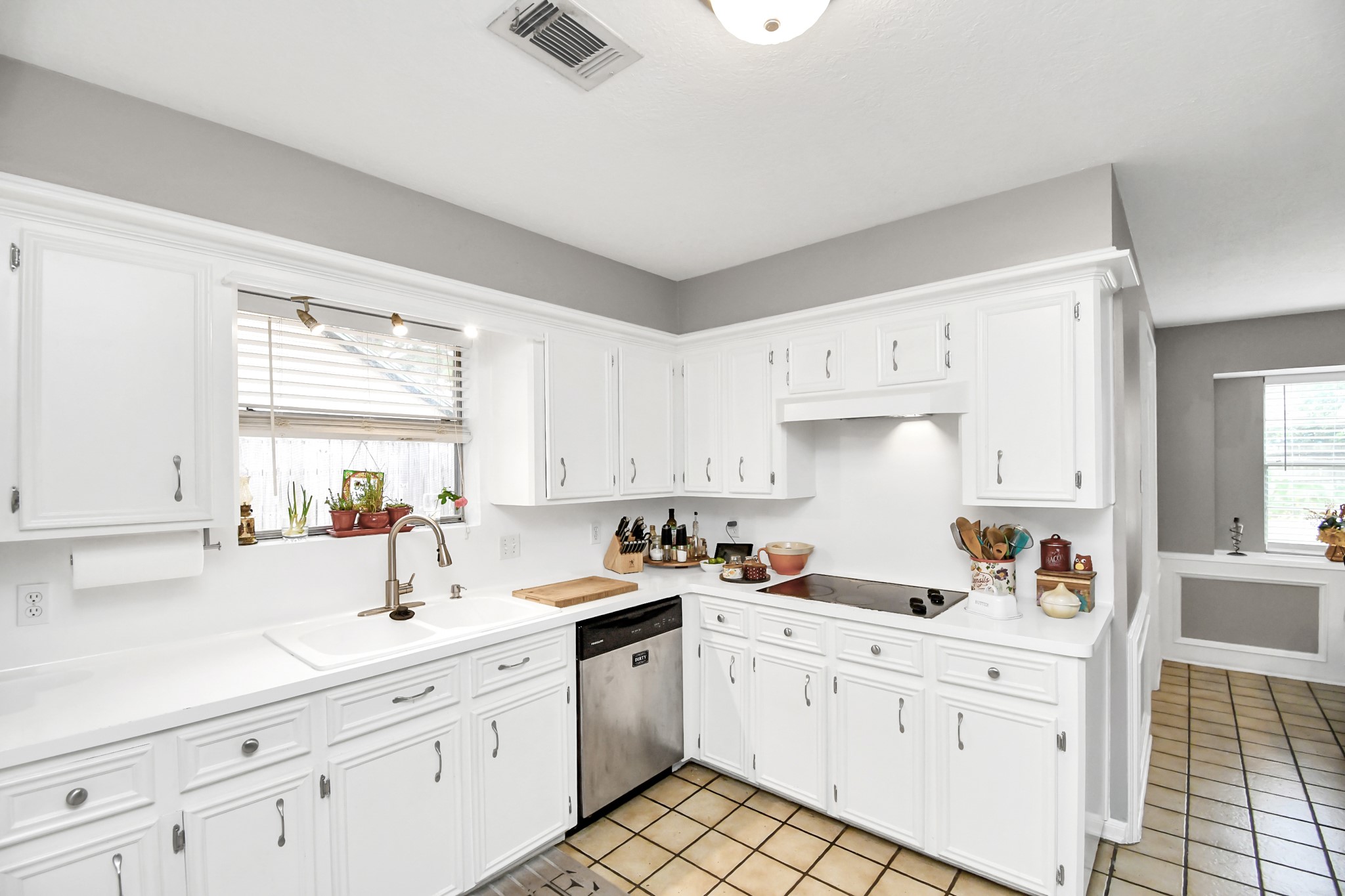 5123 Green Springs Drive , Houston, TX, 77066 | 3417600 | Realty Texas LLC