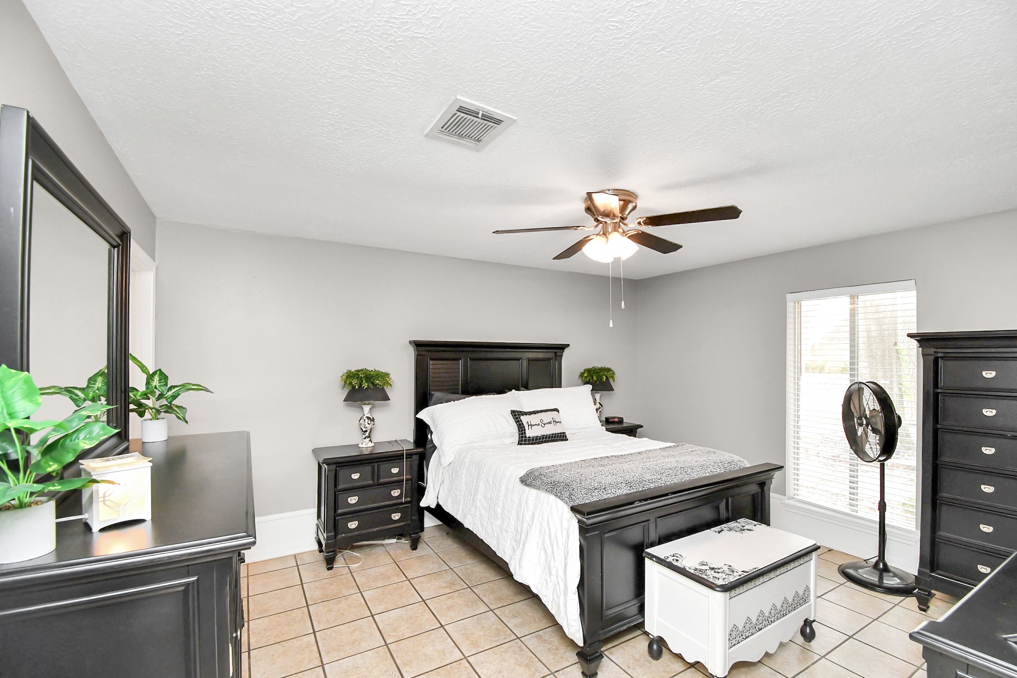 5123 Green Springs Drive , Houston, TX, 77066 | 3417600 | Realty Texas LLC