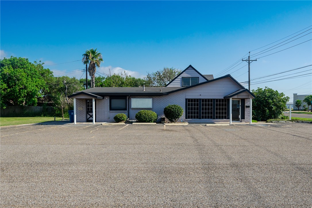 1315 Wildcat Drive, Portland, TX, 78374 | 447487 | Realty Texas LLC