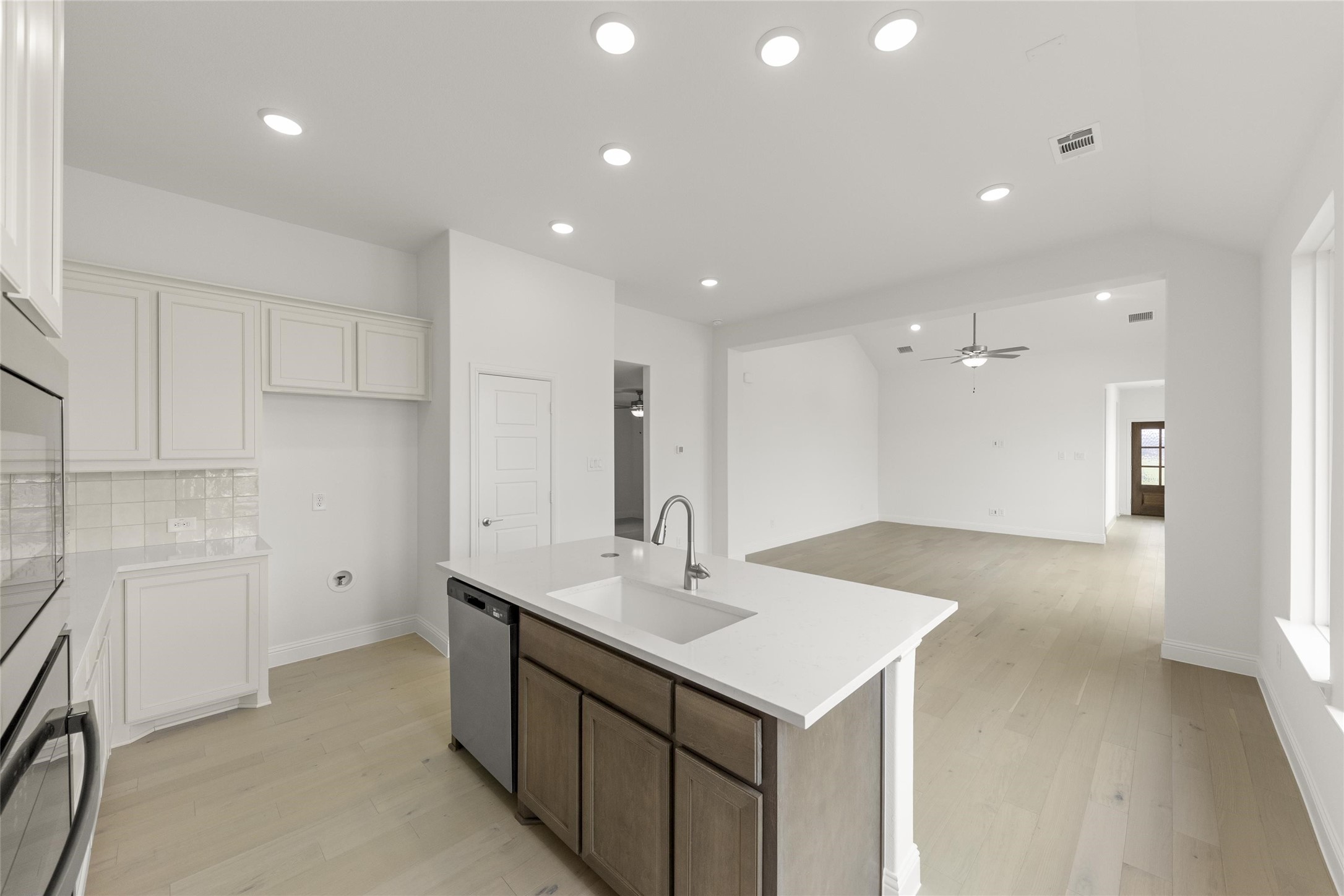 900 Apeldoorn Trail , Little Elm, TX, 75068 | 20714900 | Realty Texas LLC
