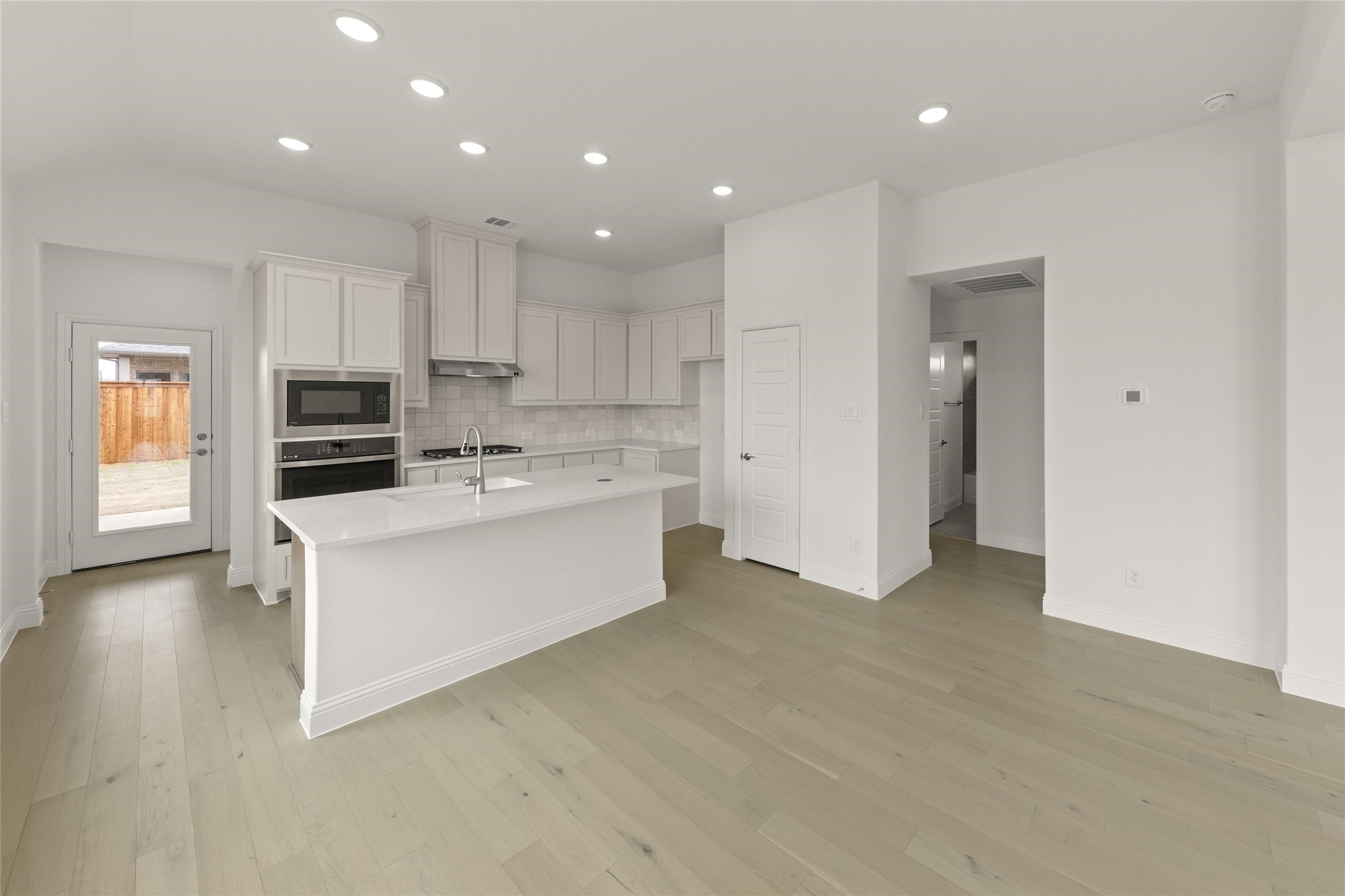 900 Apeldoorn Trail , Little Elm, TX, 75068 | 20714900 | Realty Texas LLC