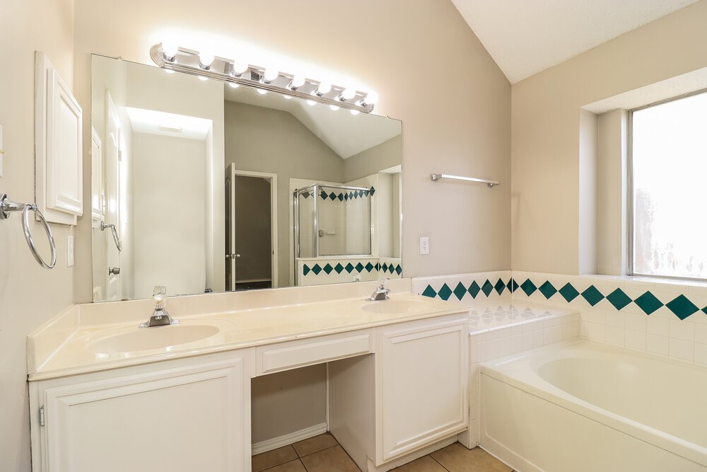 4340 Estes Park Road , Haltom City, TX, 76137 | 20716085 | Realty Texas LLC