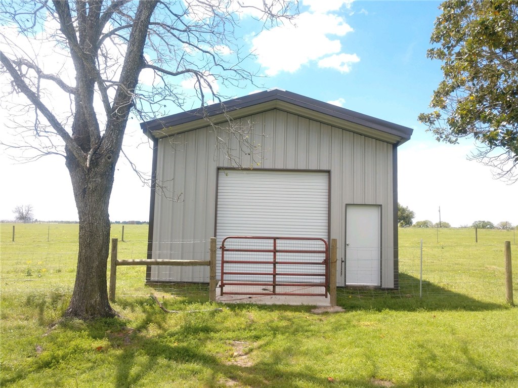 641 Old Potato Road , Paige, TX, 78659 | 9397362 | Realty Texas LLC