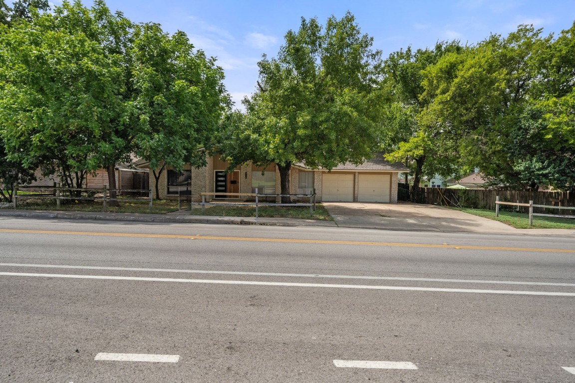 2115 Gaston Place Drive , Austin, TX, 78723 | 4018165 | Realty Texas LLC