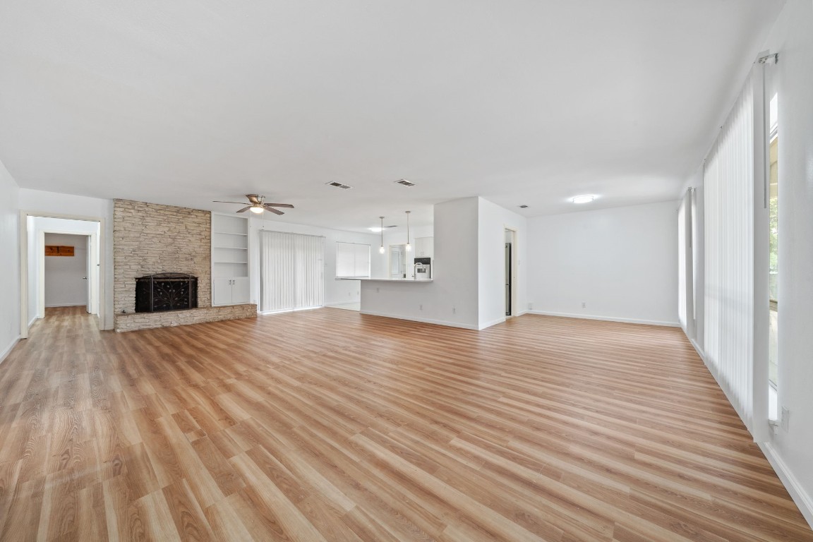 2115 Gaston Place Drive , Austin, TX, 78723 | 4018165 | Realty Texas LLC