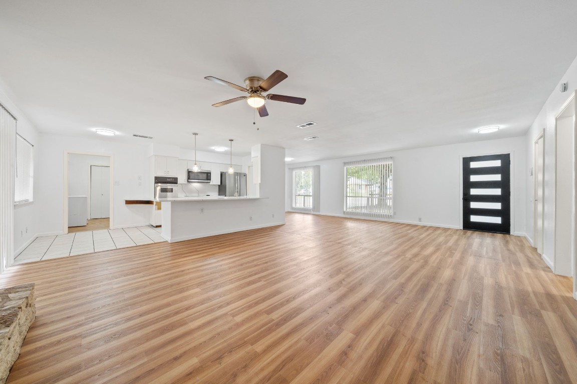 2115 Gaston Place Drive , Austin, TX, 78723 | 4018165 | Realty Texas LLC