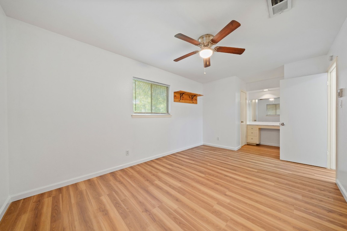 2115 Gaston Place Drive , Austin, TX, 78723 | 4018165 | Realty Texas LLC