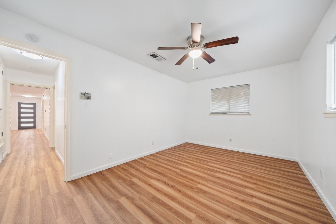 2115 Gaston Place Drive , Austin, TX, 78723 | 4018165 | Realty Texas LLC
