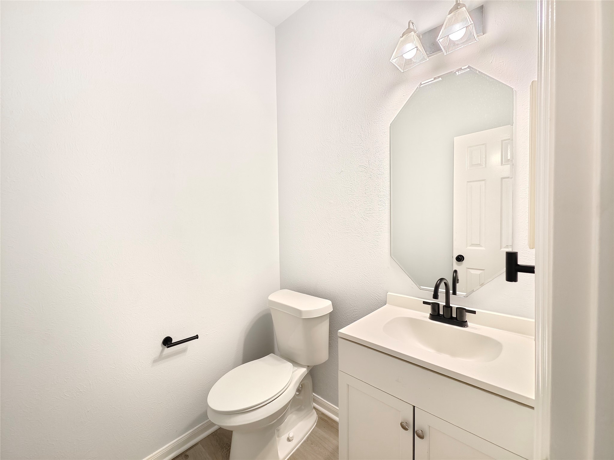811 Featherbrook Court , Sugar Land, TX, 77479 | 53342392 | Realty Texas LLC