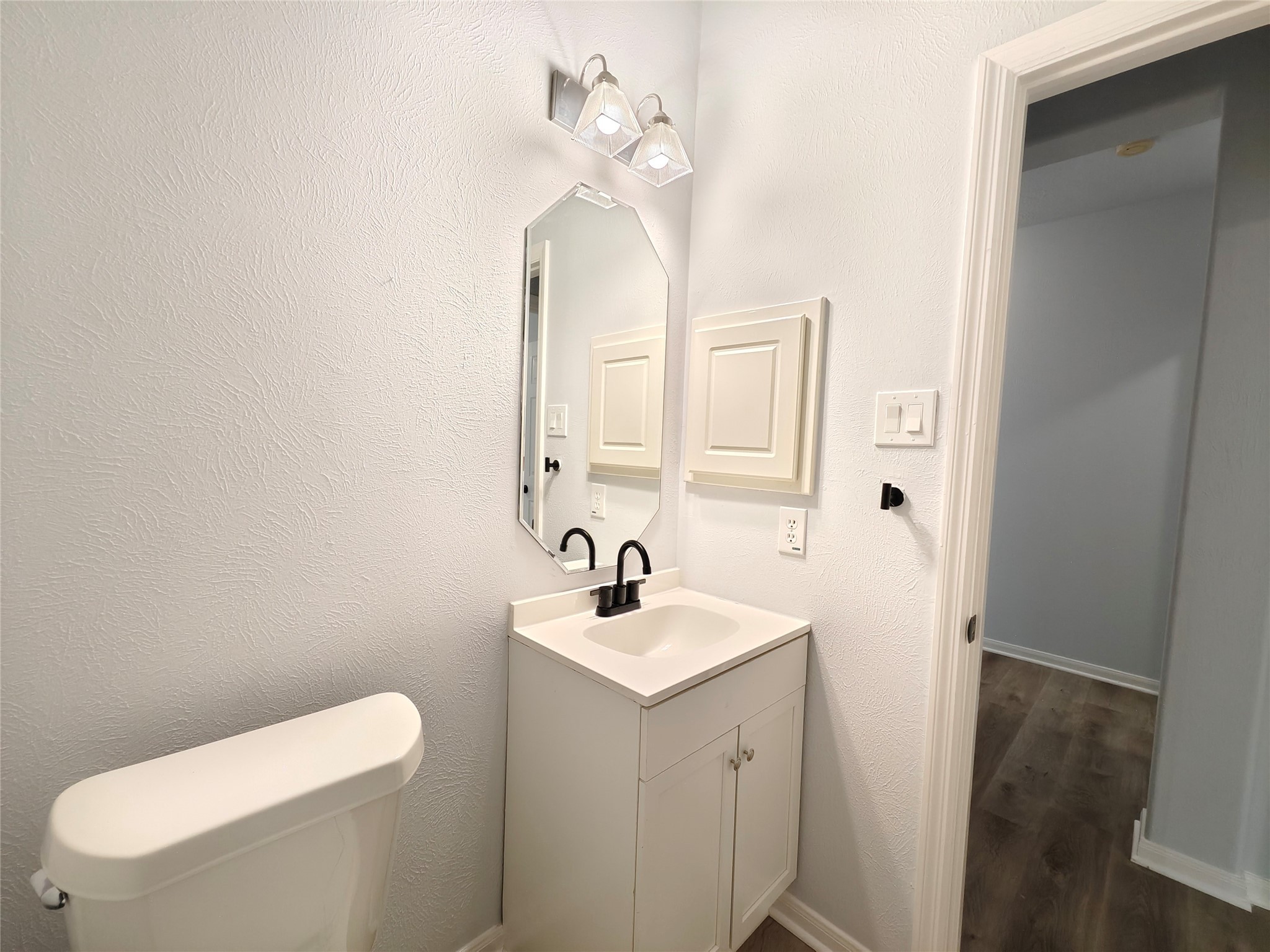 811 Featherbrook Court , Sugar Land, TX, 77479 | 53342392 | Realty Texas LLC