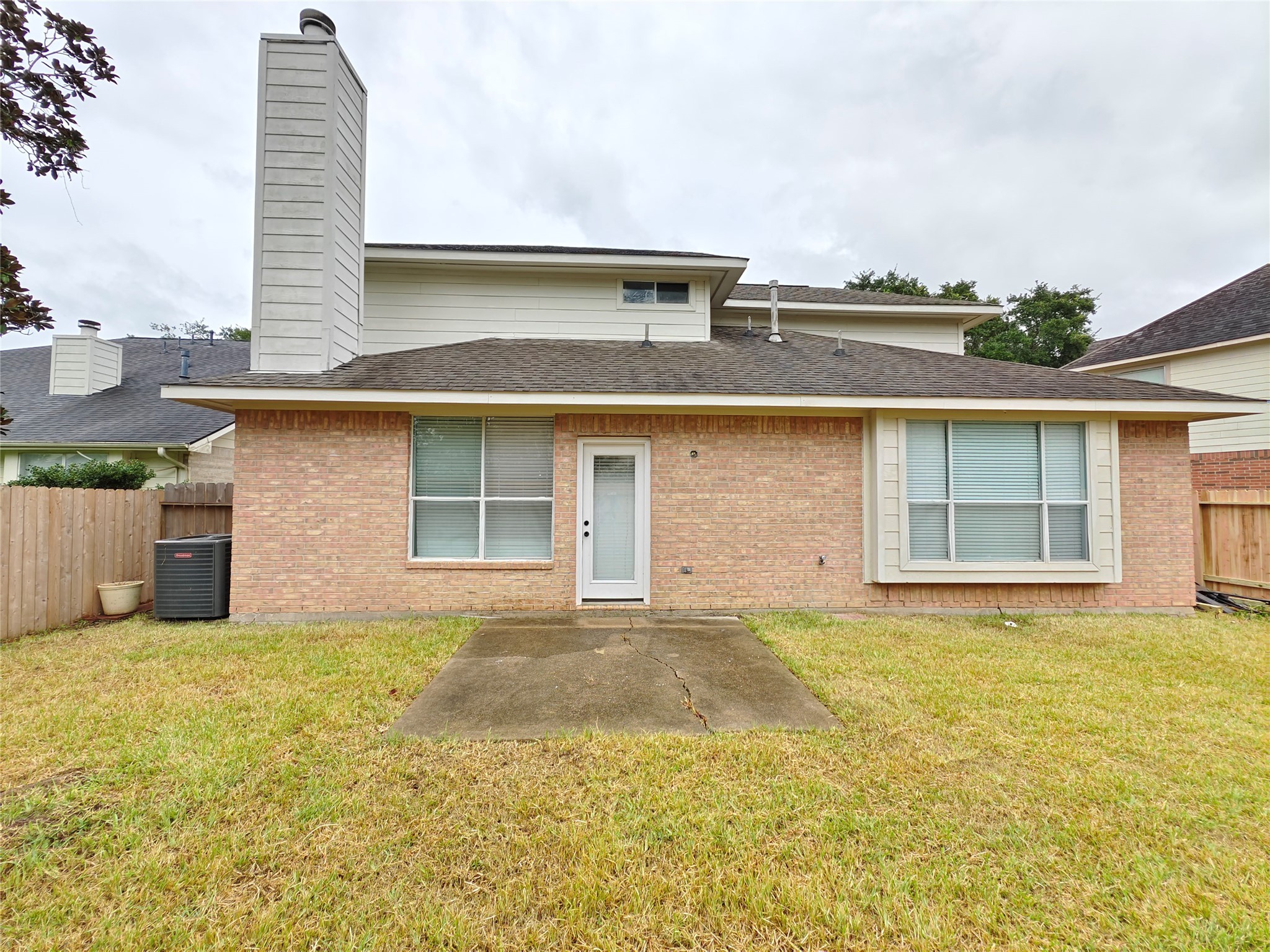 811 Featherbrook Court , Sugar Land, TX, 77479 | 53342392 | Realty Texas LLC