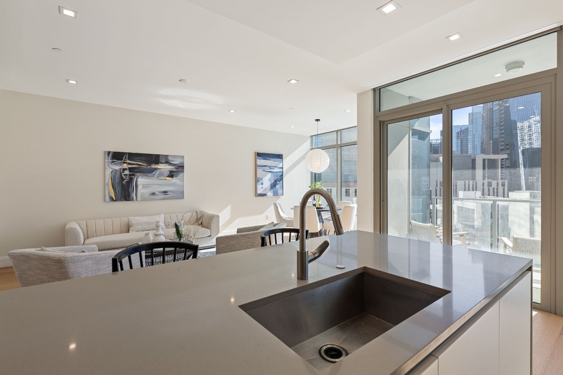 501 West Avenue 705 , Austin, TX, 78701 | 7295794 | Realty Texas LLC