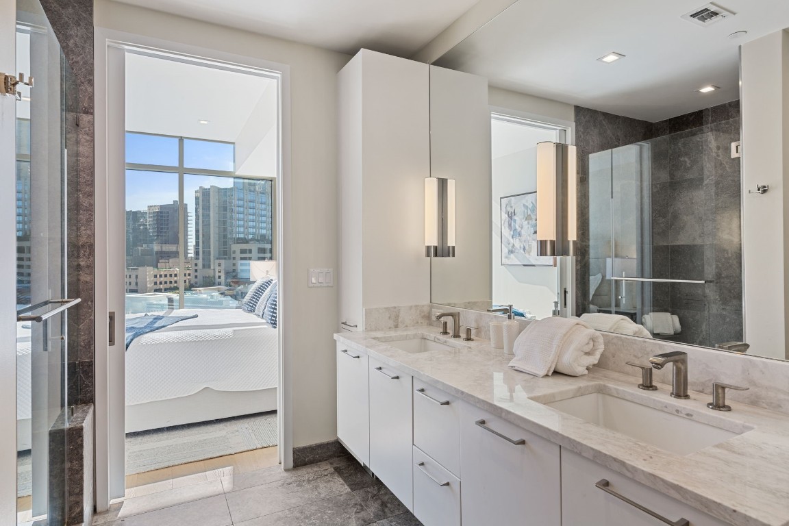 501 West Avenue 705 , Austin, TX, 78701 | 7295794 | Realty Texas LLC