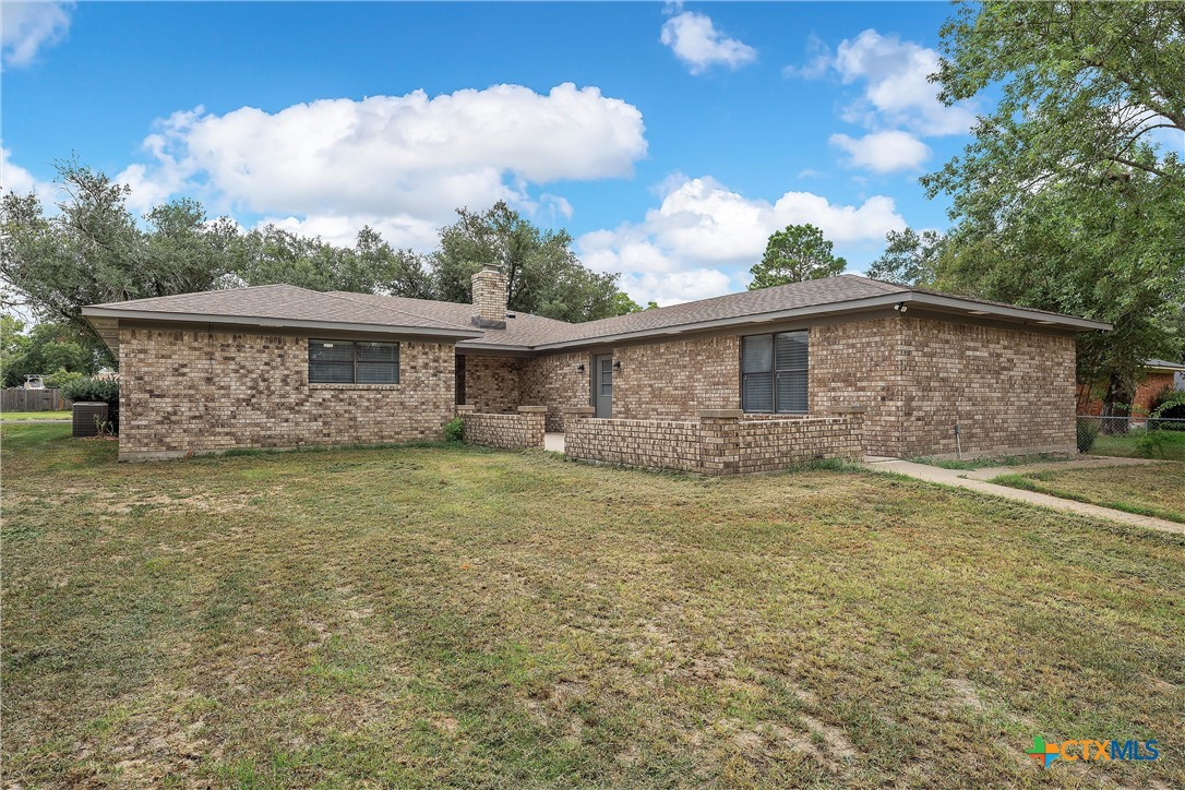 106 Willowcrest Street , Mexia, TX, 76667 | 554914 | Realty Texas LLC