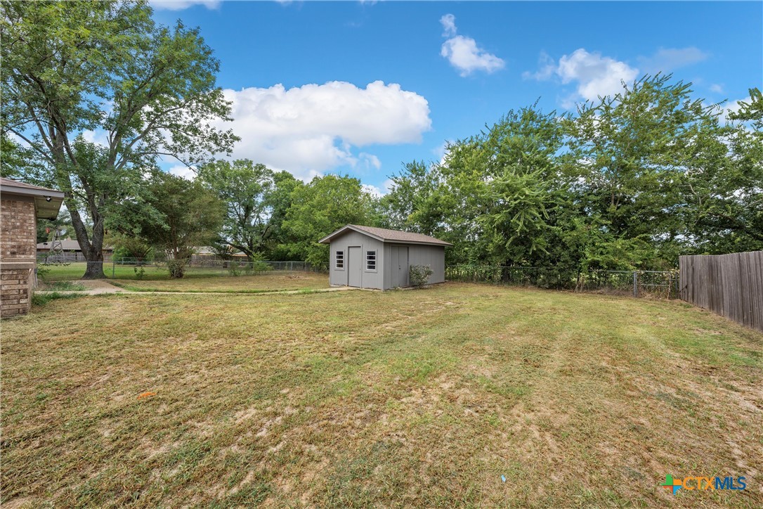 106 Willowcrest Street , Mexia, TX, 76667 | 554914 | Realty Texas LLC