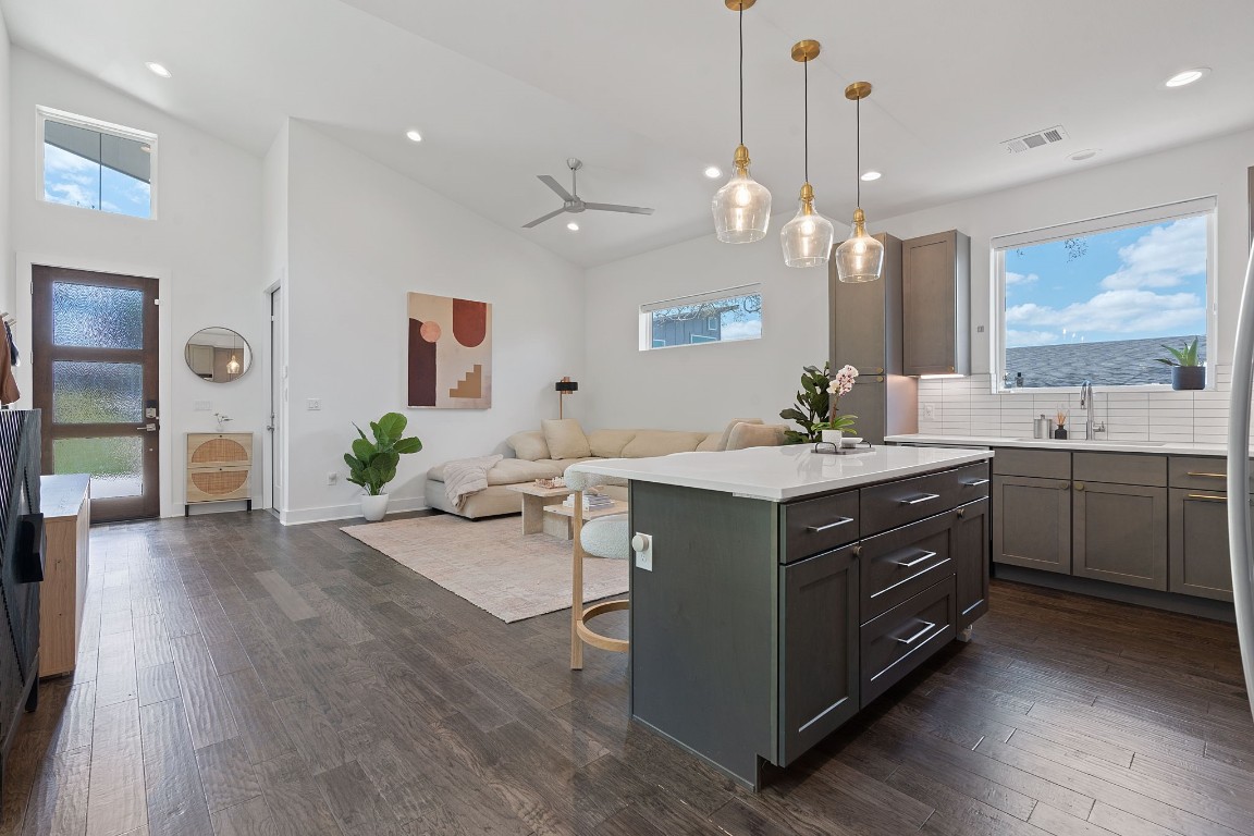 5208 Rogers Lane 2 , Austin, TX, 78724 | 5944245 | Realty Texas LLC