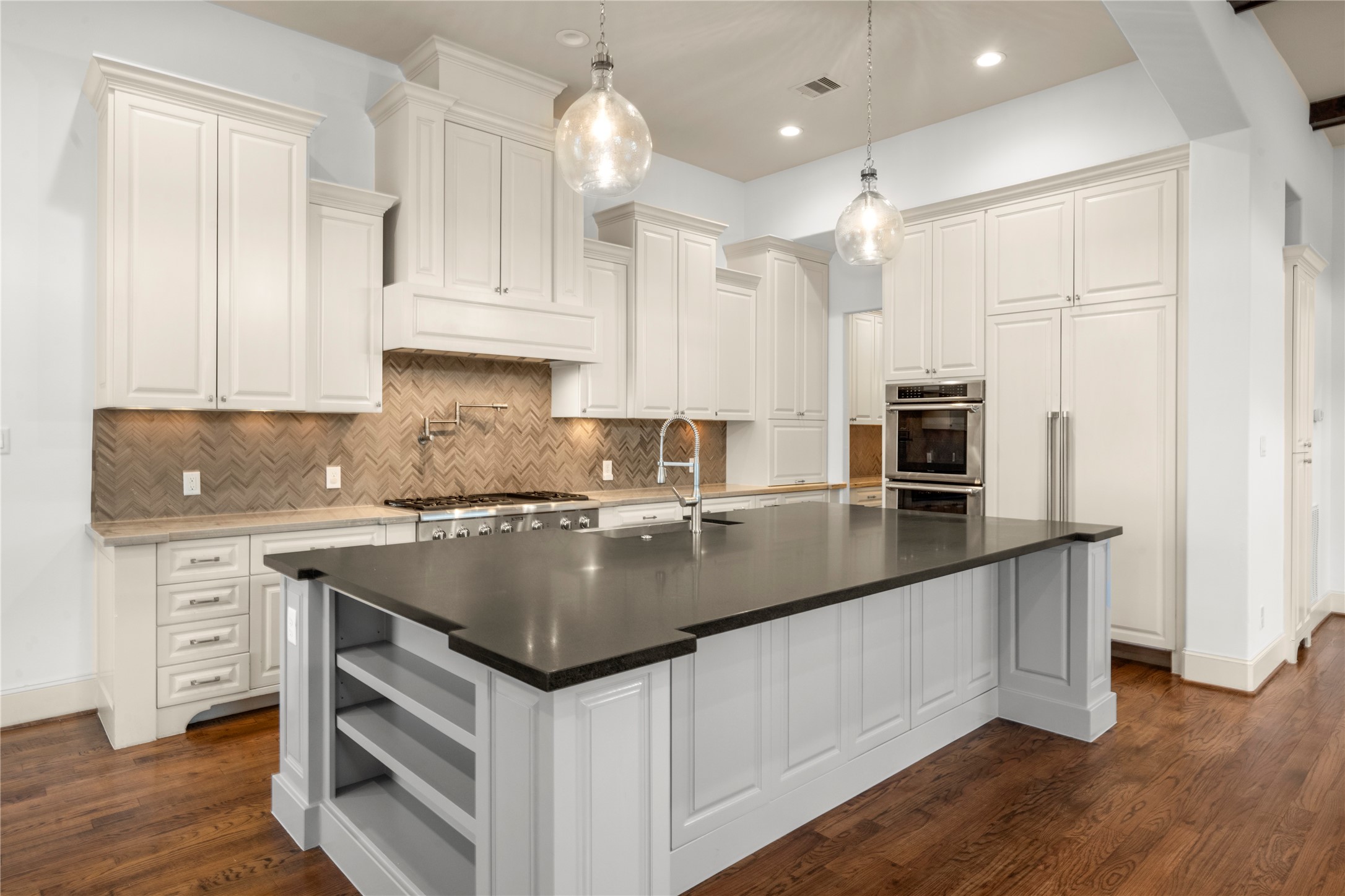 1518 Whispering Pines Drive , Houston, TX, 77055 | 79298235 | Realty Texas LLC