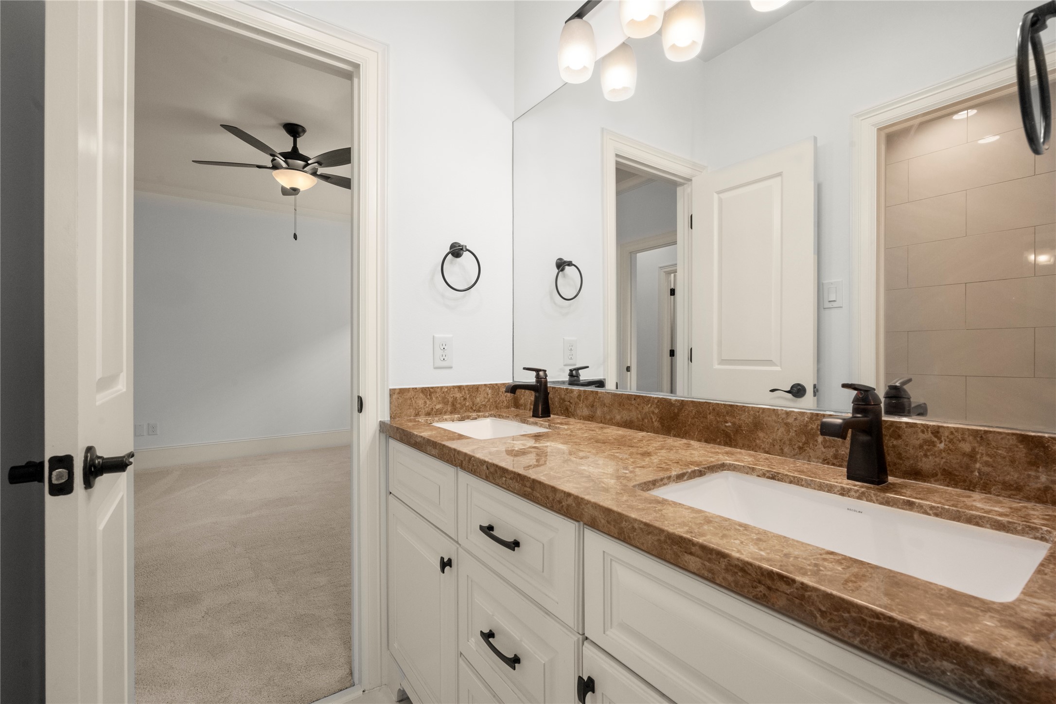 1518 Whispering Pines Drive , Houston, TX, 77055 | 79298235 | Realty Texas LLC