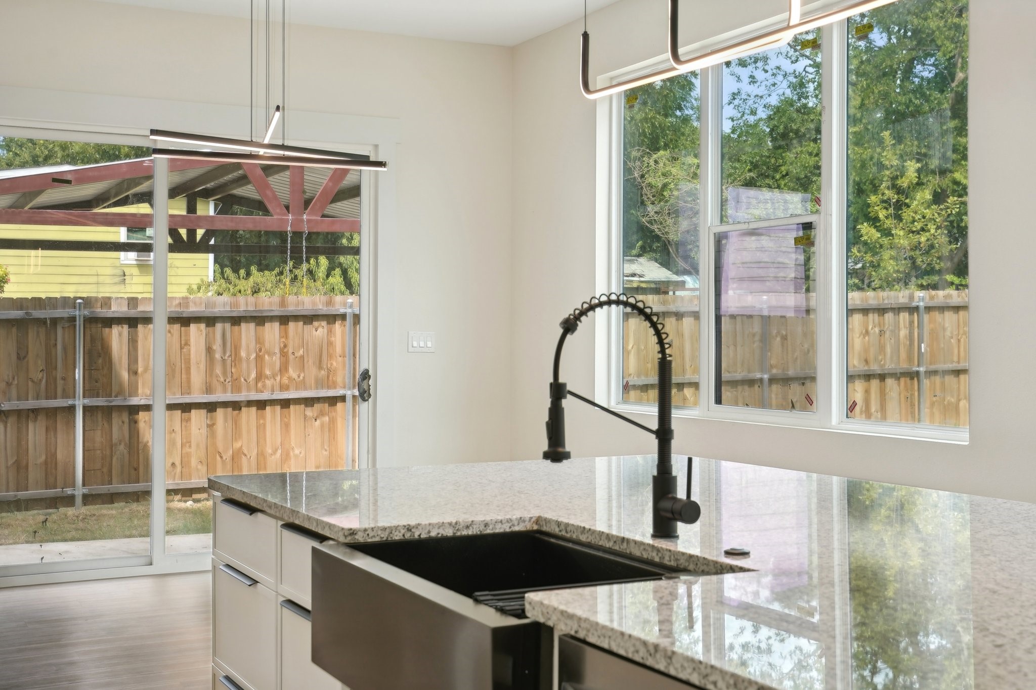 542 PEMBERTON HILL Road , Dallas, TX, 75217 | 20720144 | Realty Texas LLC