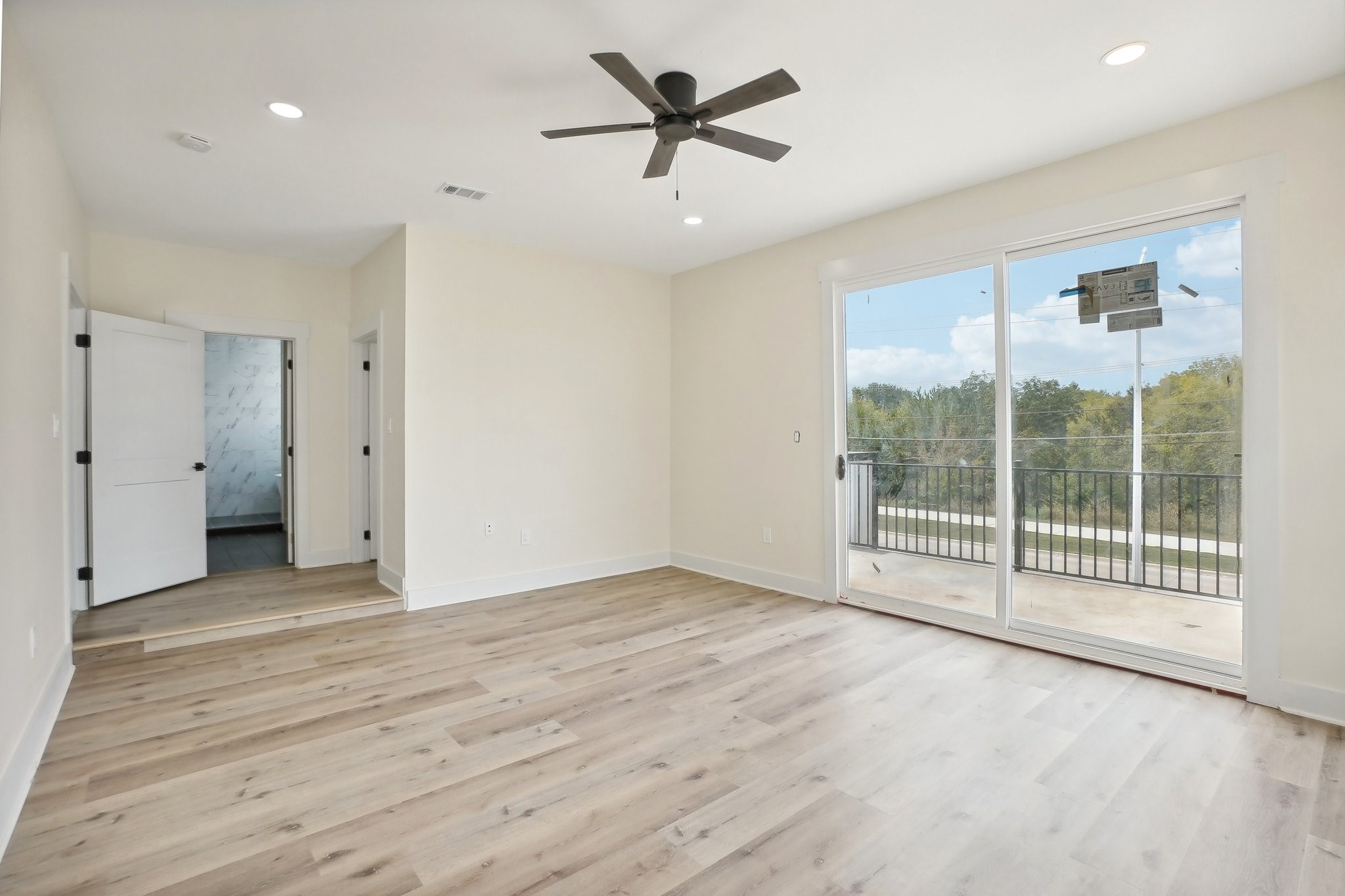 542 PEMBERTON HILL Road , Dallas, TX, 75217 | 20720144 | Realty Texas LLC
