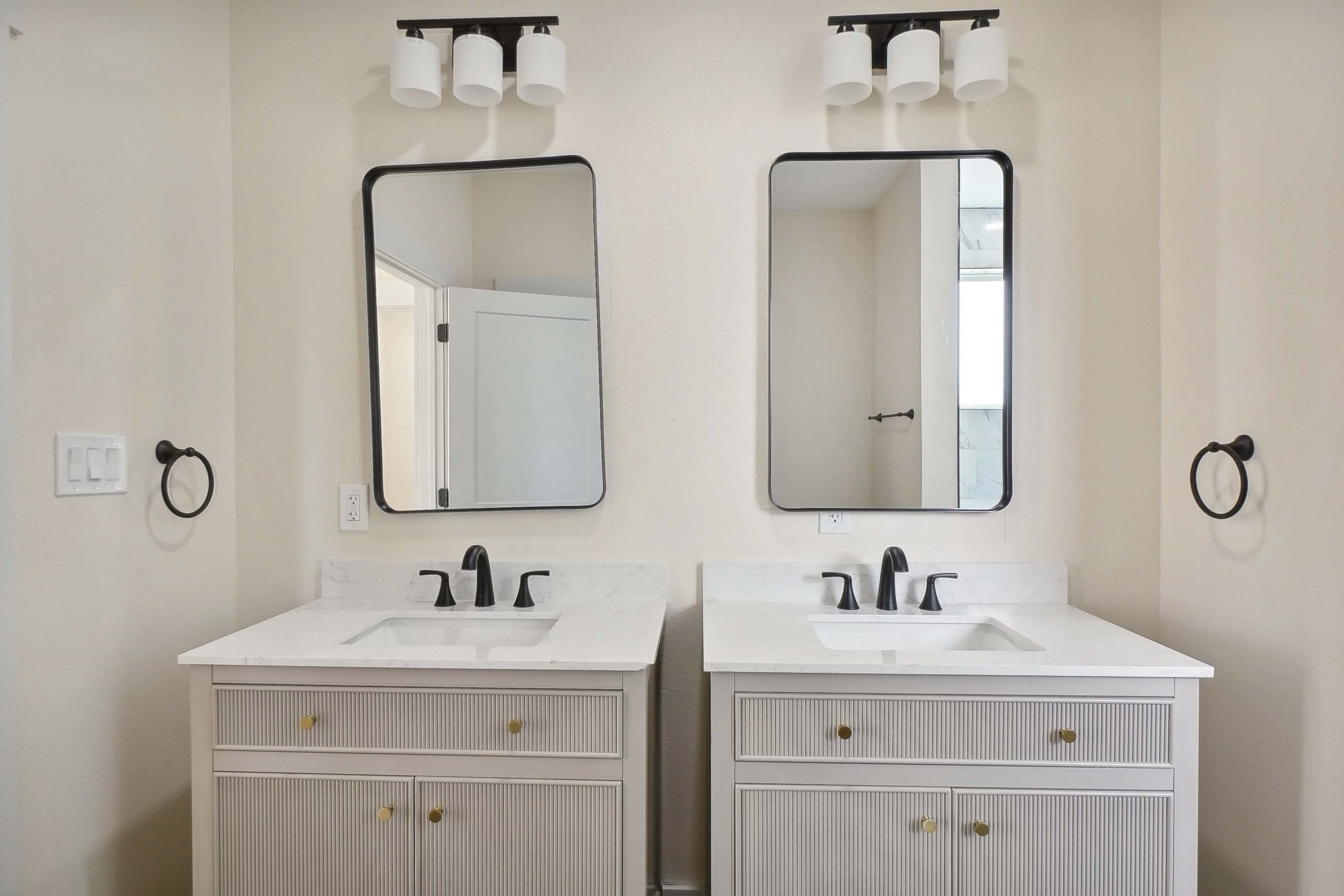 542 PEMBERTON HILL Road , Dallas, TX, 75217 | 20720144 | Realty Texas LLC