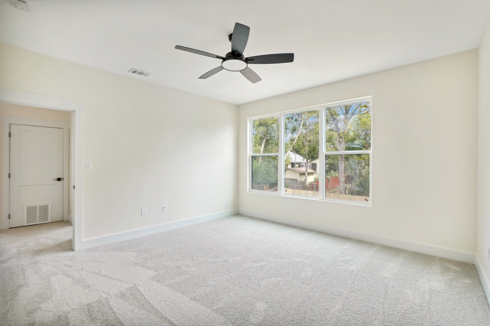 542 PEMBERTON HILL Road , Dallas, TX, 75217 | 20720144 | Realty Texas LLC