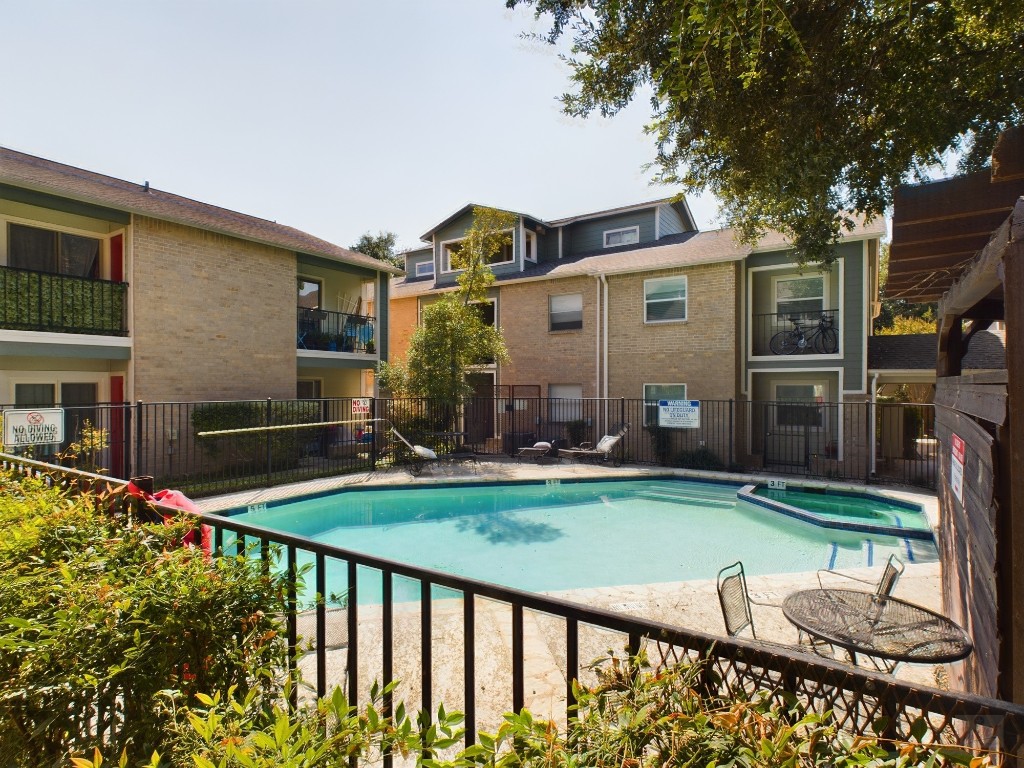 2104 Cullen Avenue 4-117 , Austin, TX, 78757 | 6333440 | Realty Texas LLC