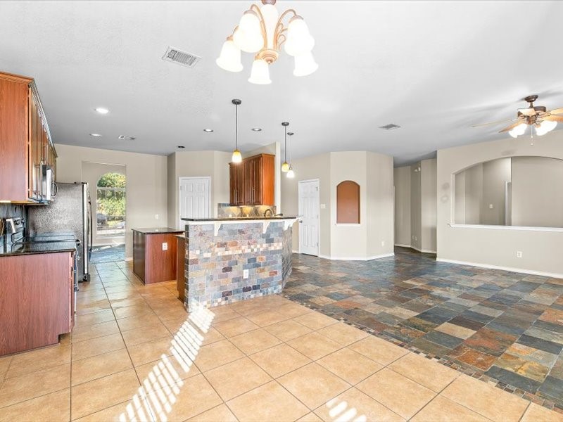 120 Emory Fields Drive , Hutto, TX, 78634 | 8984312 | Realty Texas LLC