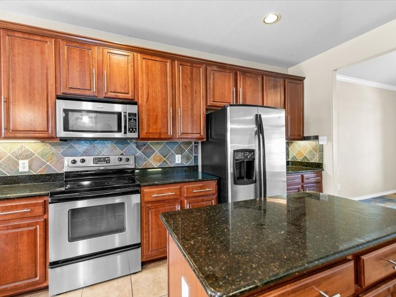 120 Emory Fields Drive , Hutto, TX, 78634 | 8984312 | Realty Texas LLC