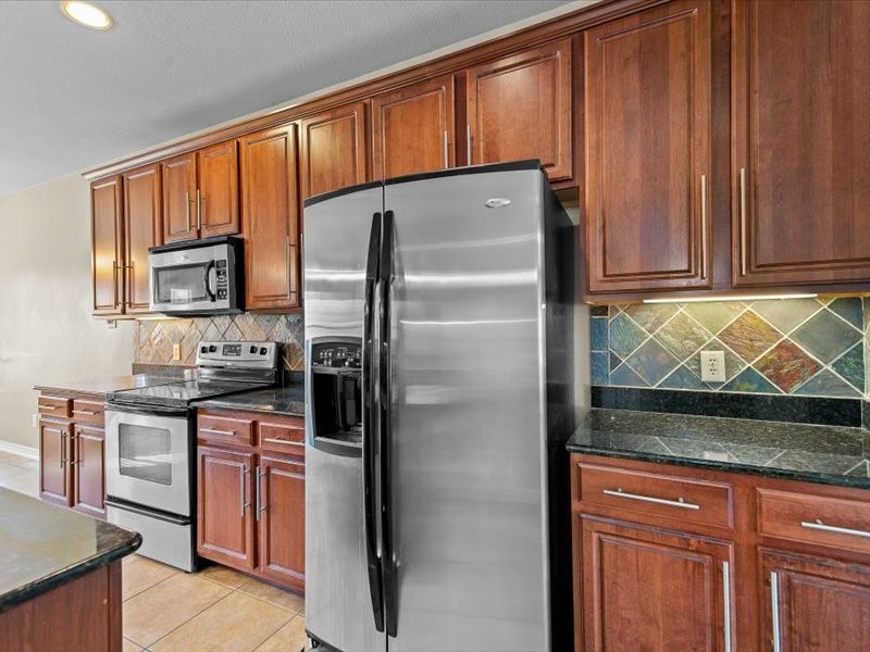 120 Emory Fields Drive , Hutto, TX, 78634 | 8984312 | Realty Texas LLC