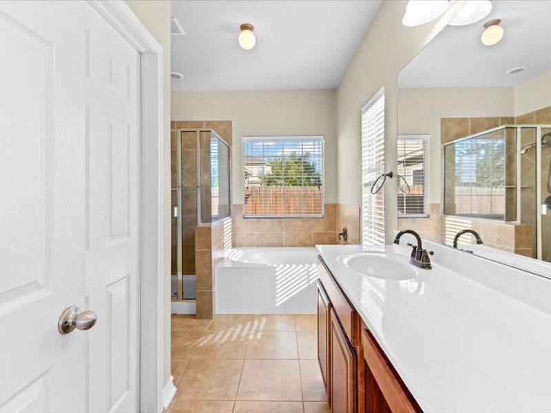 120 Emory Fields Drive , Hutto, TX, 78634 | 8984312 | Realty Texas LLC