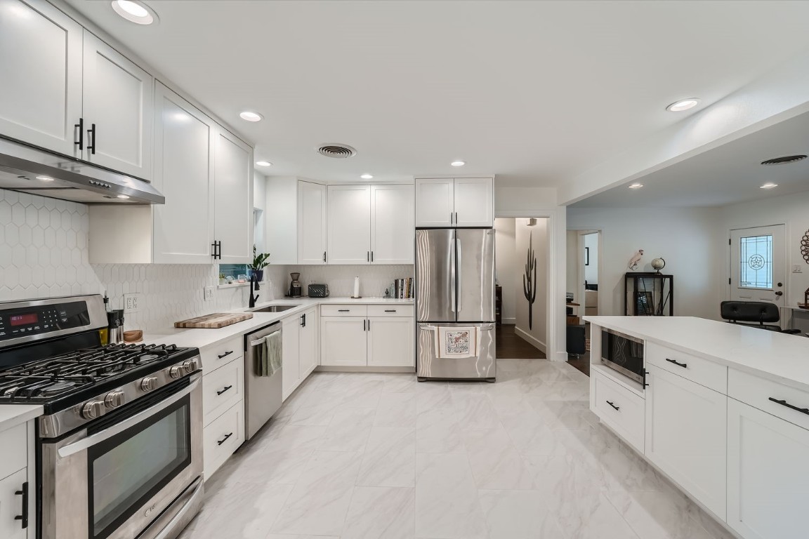 For Sale: 11903 North Oaks Drive Blog Image Banner