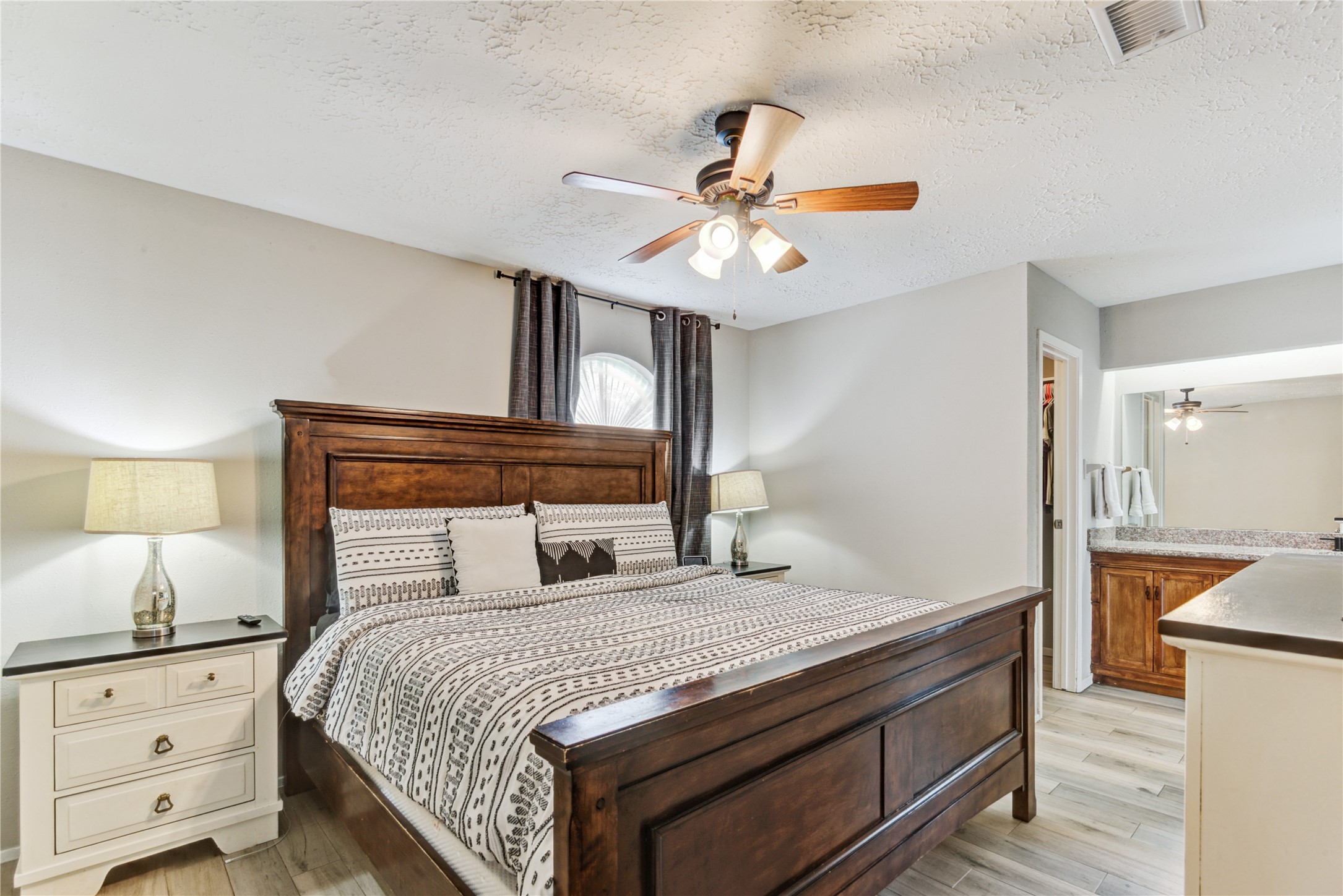 9734 Barmont Drive , La Porte, TX, 77571 | 51208849 | Realty Texas LLC