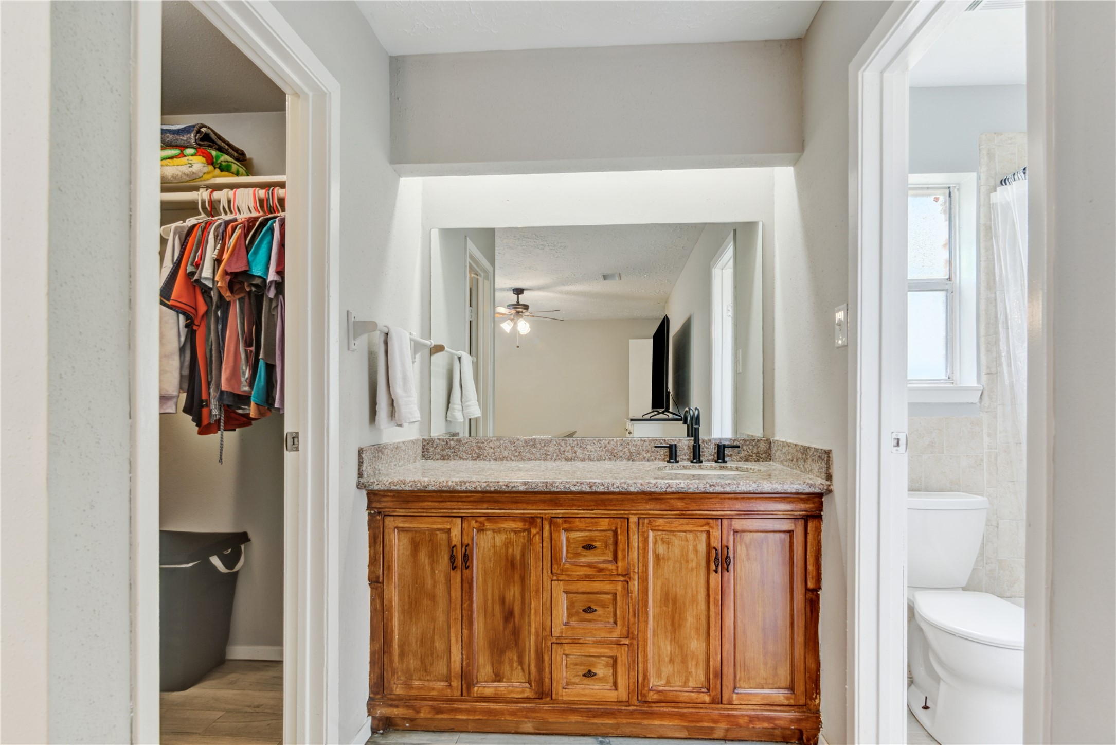 9734 Barmont Drive , La Porte, TX, 77571 | 51208849 | Realty Texas LLC