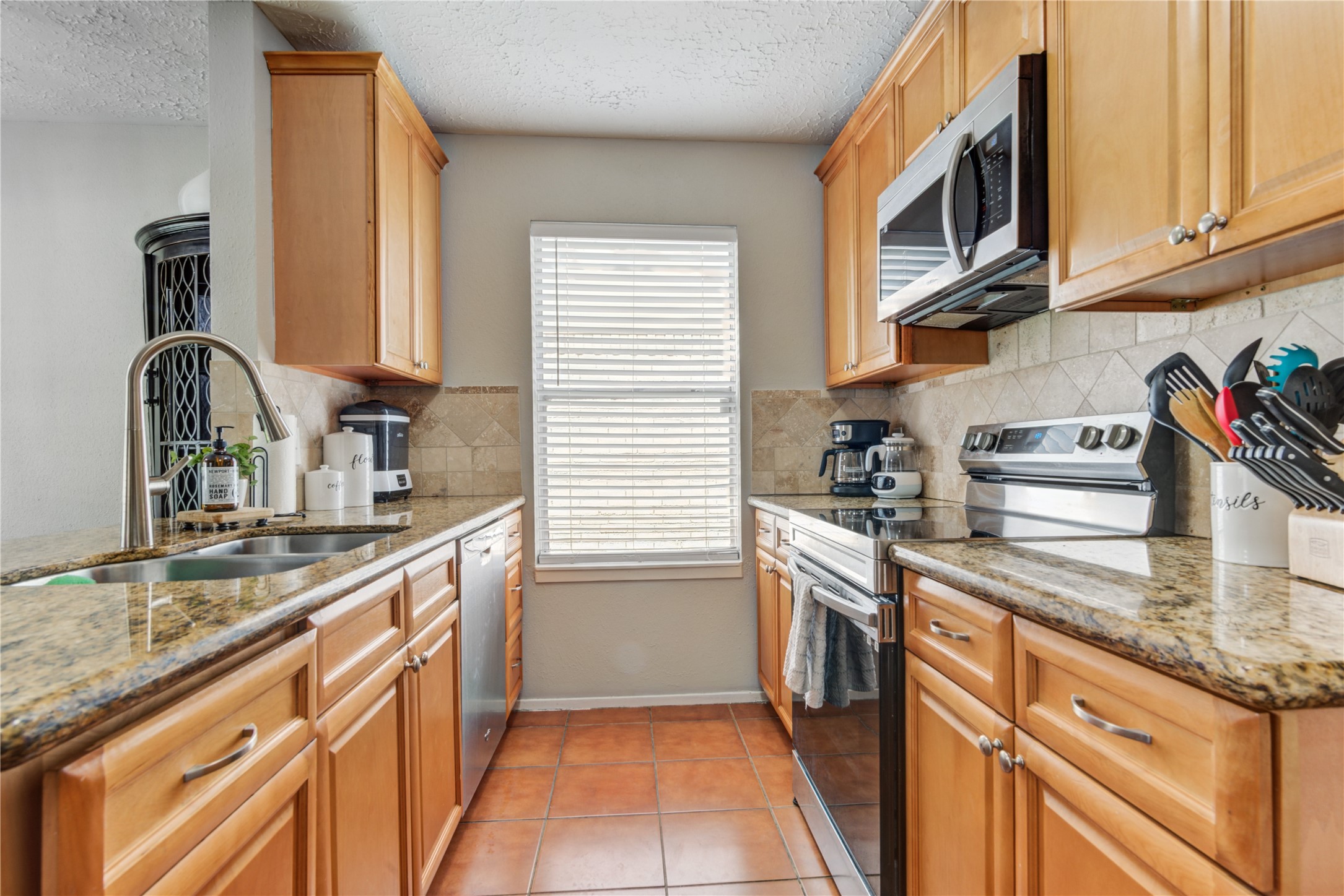 9734 Barmont Drive , La Porte, TX, 77571 | 51208849 | Realty Texas LLC
