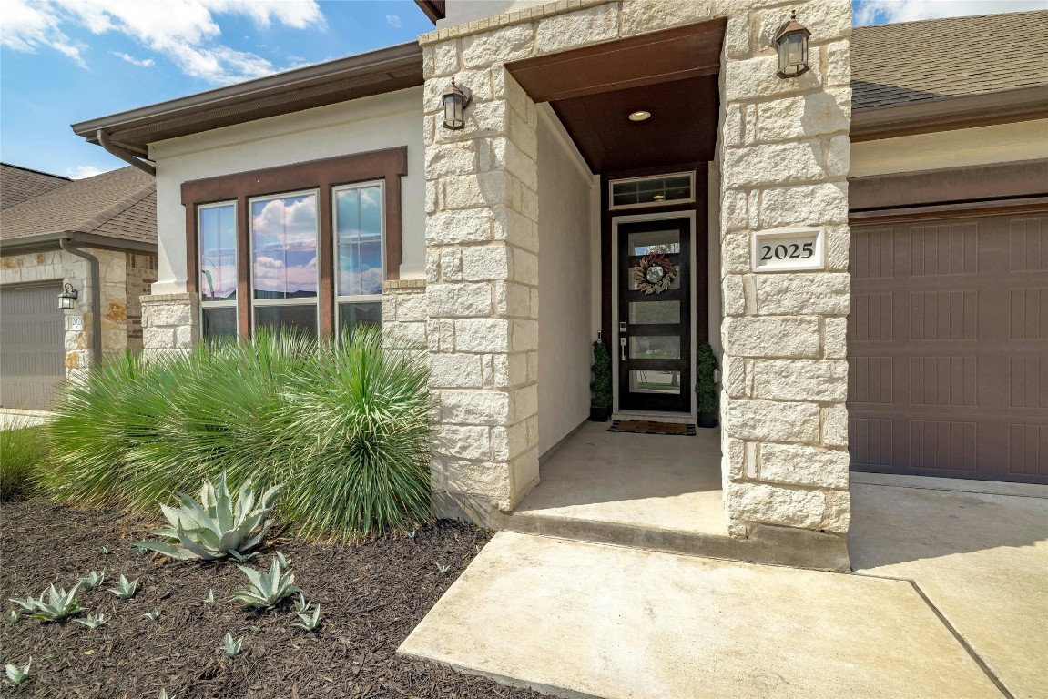 2025 La Gabriella Lane , Leander, TX, 78641 | 6650570 | Realty Texas LLC