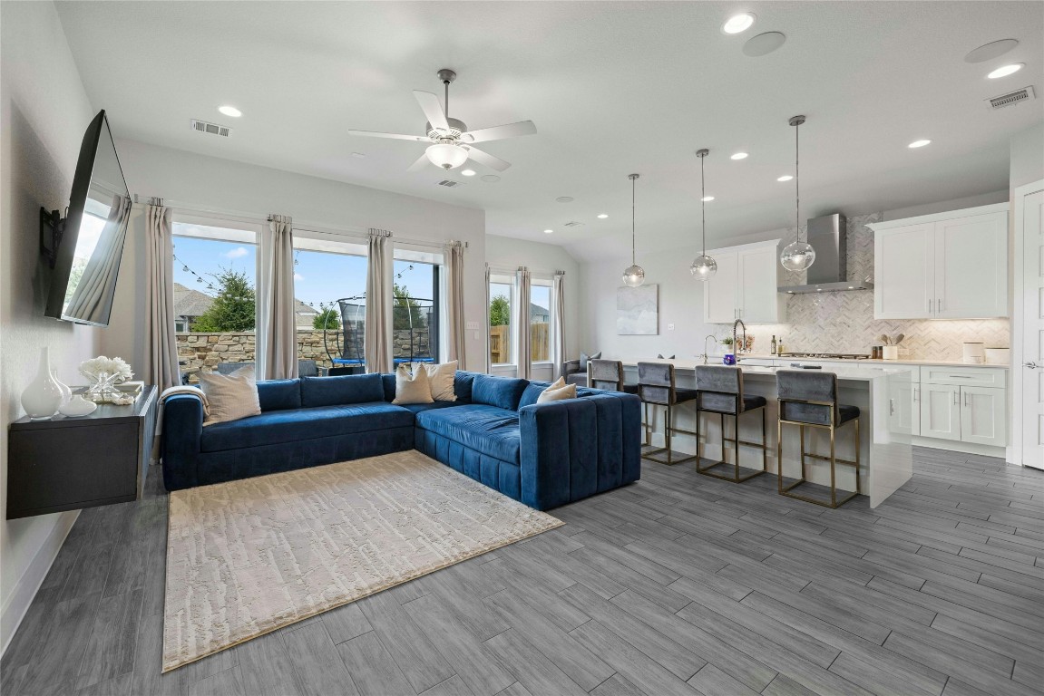 2025 La Gabriella Lane , Leander, TX, 78641 | 6650570 | Realty Texas LLC