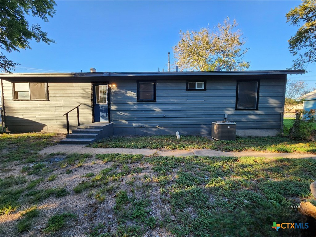 102 E Robertson Avenue , Copperas Cove, TX, 76522 | 555598 | Realty Texas LLC