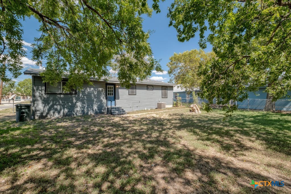 102 E Robertson Avenue , Copperas Cove, TX, 76522 | 555598 | Realty Texas LLC