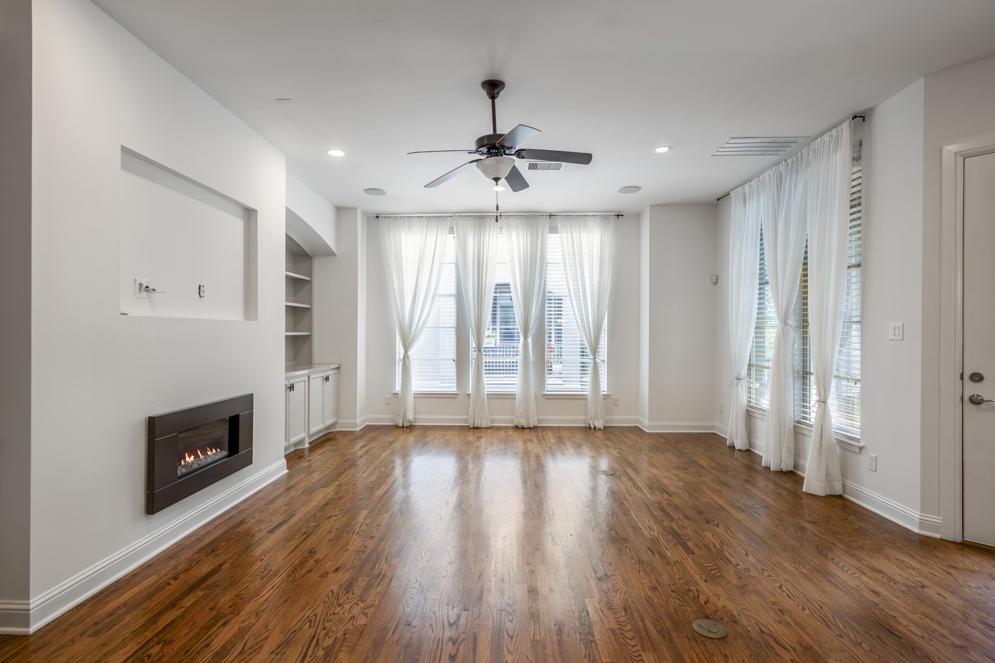 4102 Roseland Street , Houston, TX, 77006 | 20973789 | Realty Texas LLC