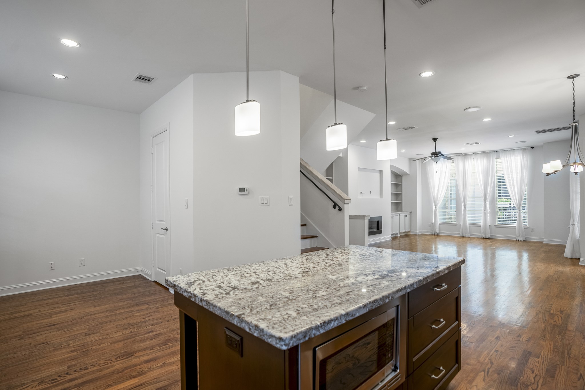 4102 Roseland Street , Houston, TX, 77006 | 20973789 | Realty Texas LLC